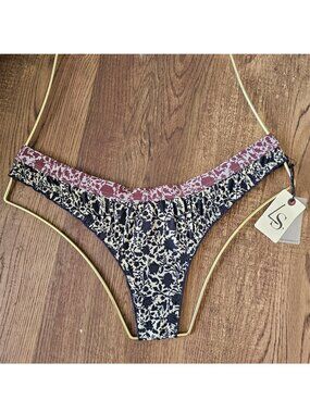 NWT!! Love Stories Ellie Frilly Butterfly Thong XS Night